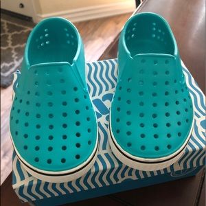 Native Miles Child Shoe Size 9